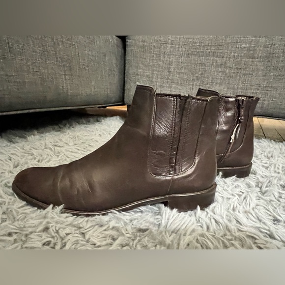 Stuart Weitzman Genuine Leather Booties - Picture 2 of 6